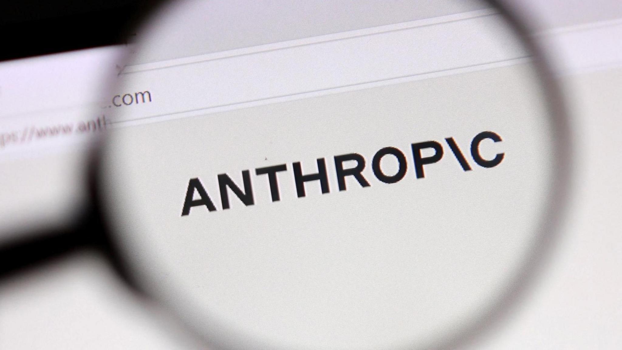 Anthropic点名多家中国大模型 指控大规模蒸馏Claude