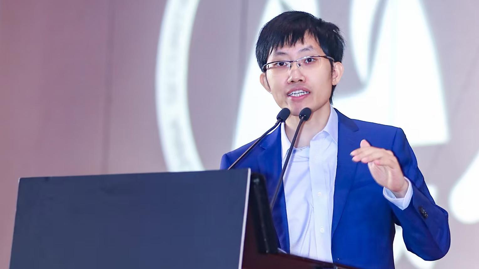 梁文锋身家或将超过张一鸣 DeepSeek凭什么让他财富暴涨